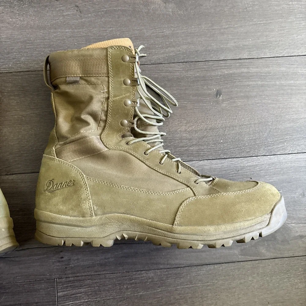 Mens Danner Tanicus 8